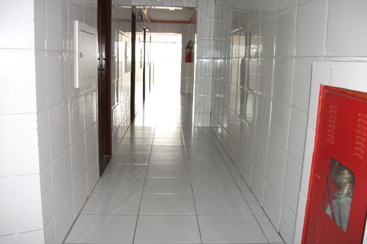 Ballroom/Hall 28 of 34