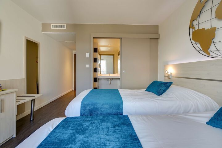 Room 46 of 84