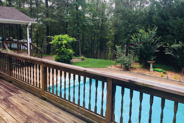 Pool 11 of 16