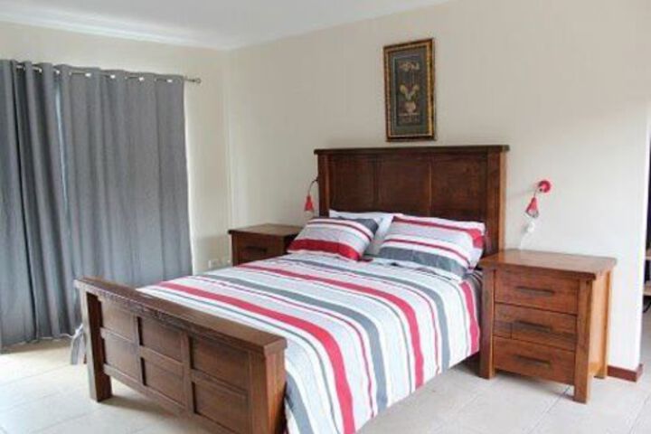 Room 10 of 29