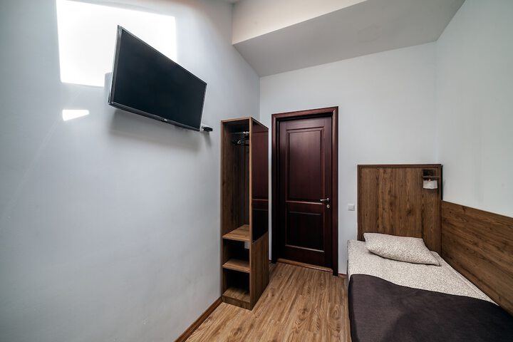 Room 21 of 25