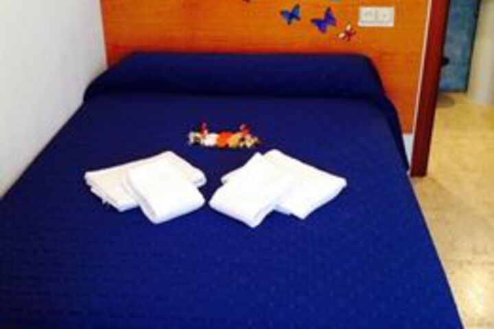 Room 18 of 24