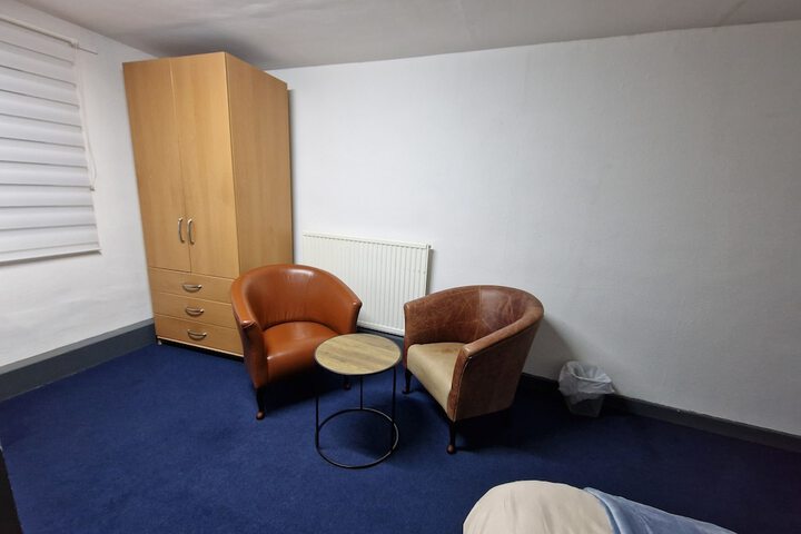 Room 4 of 23