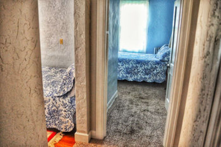 Room 47 of 77