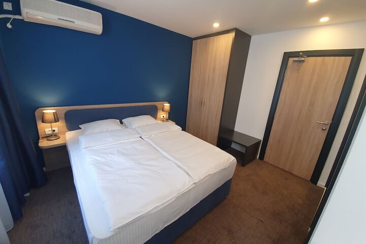 Room 19 of 56