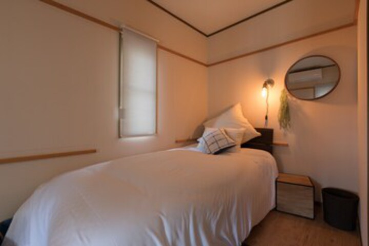 Room 25 of 36