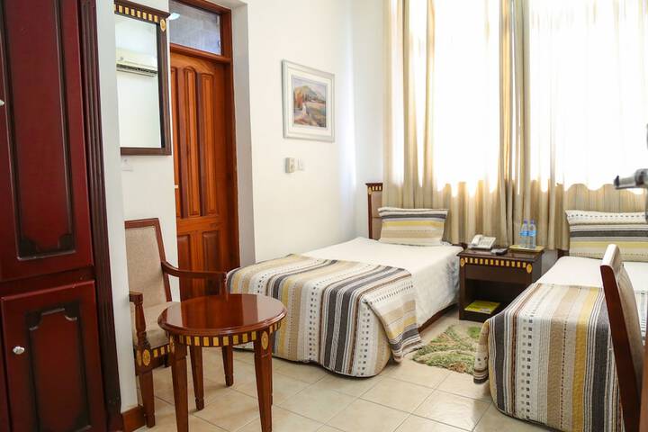 Room 6 of 45