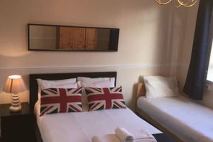 Room 72 of 82