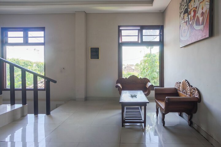 Ballroom/Hall 74 of 84