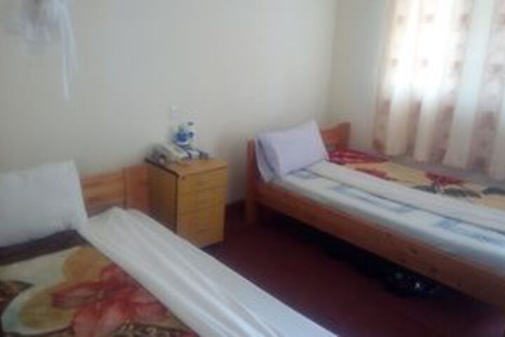 Room 17 of 40
