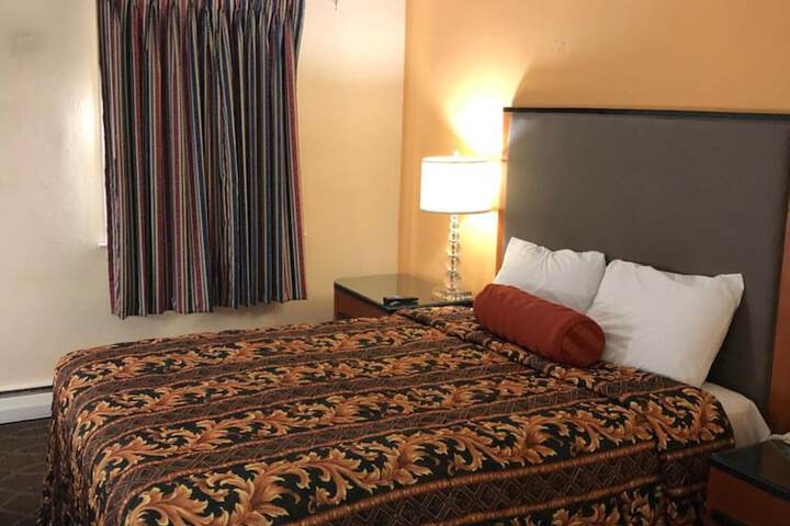 Room 22 of 49
