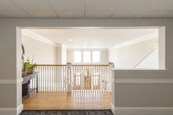 Ballroom/Hall 161 of 192