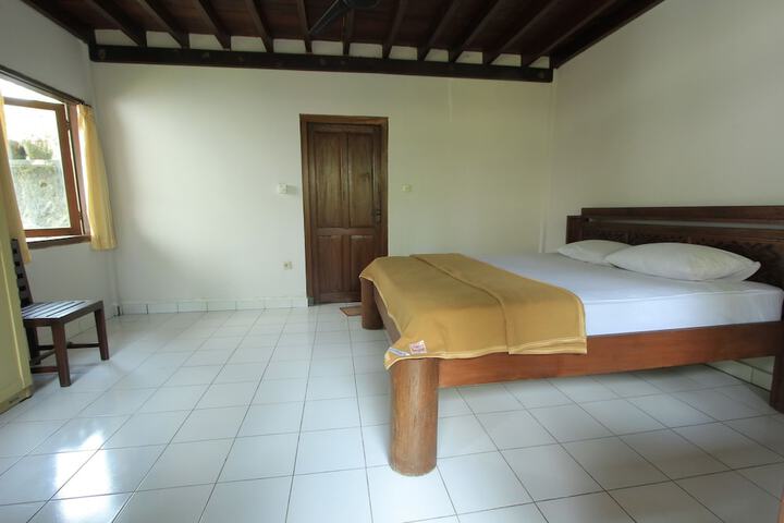 Room 5 of 36