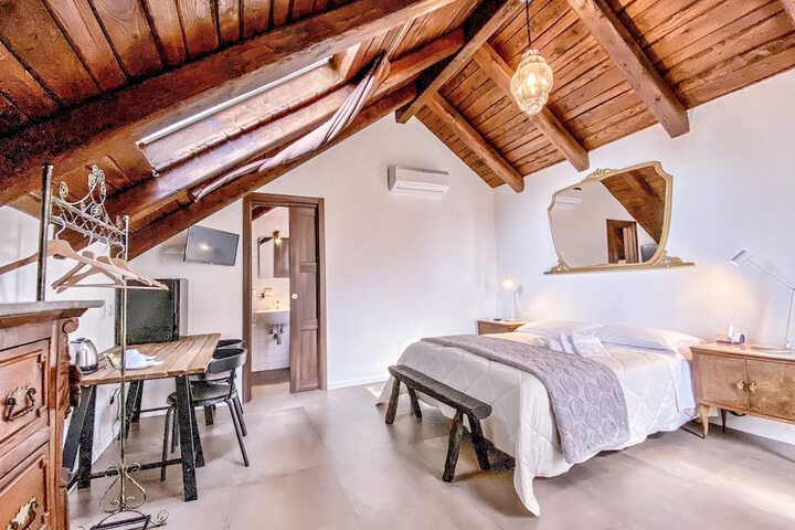 Room 14 of 82