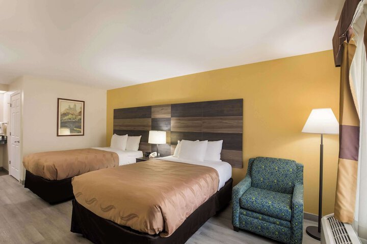 2 Double Beds (4 of 18)