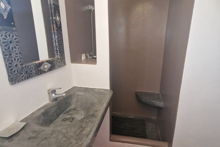 Room 62 of 94