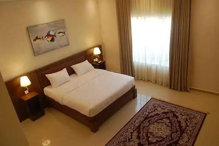Room 10 of 61