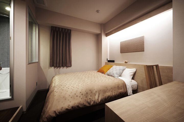 Room 5 of 33