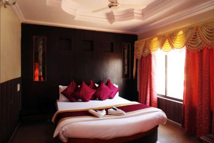 Room 16 of 22