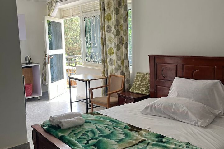 Room 5 of 26