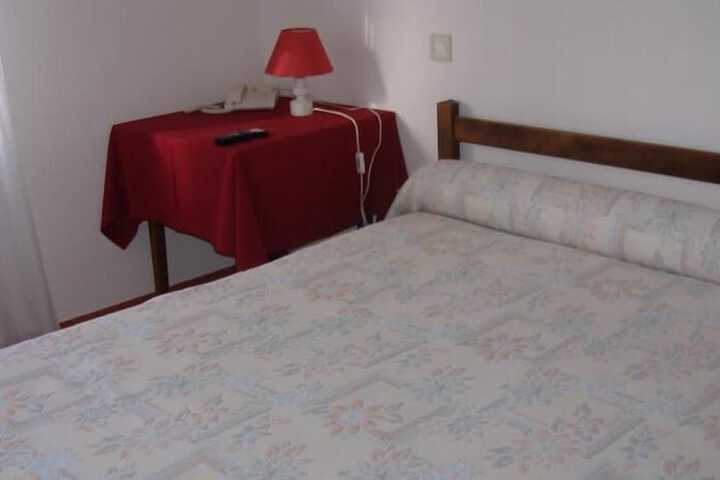 Room 19 of 39