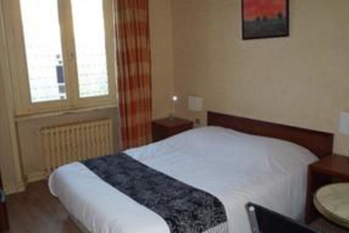Room 14 of 28