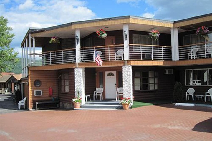 Hotel 79 of 88