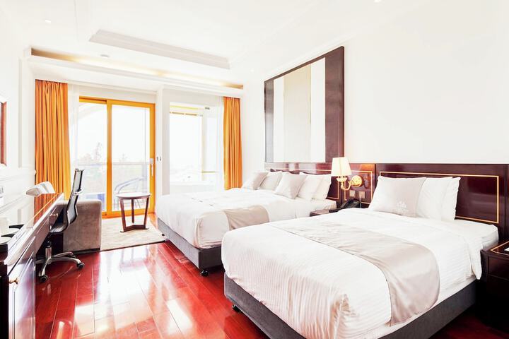 Room 35 of 138