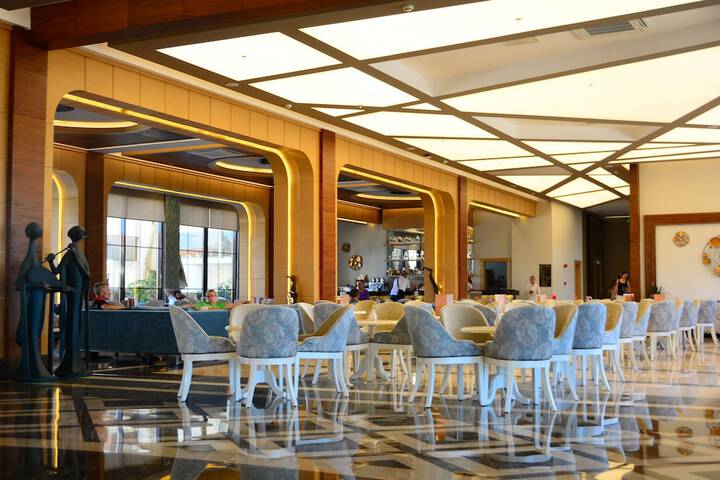 Hotel Interior 93 of 121