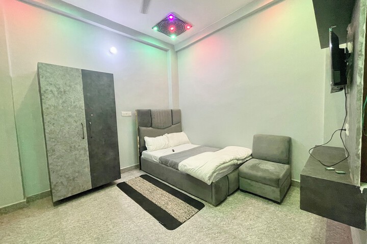 Room 12 of 59
