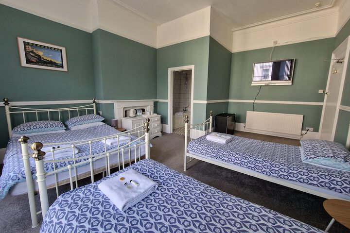 Room 30 of 86