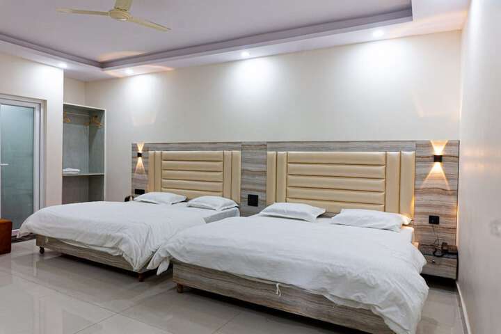 Room 8 of 23