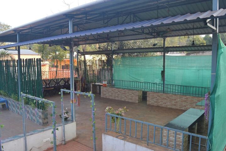 Hotel Aadhar Barbil