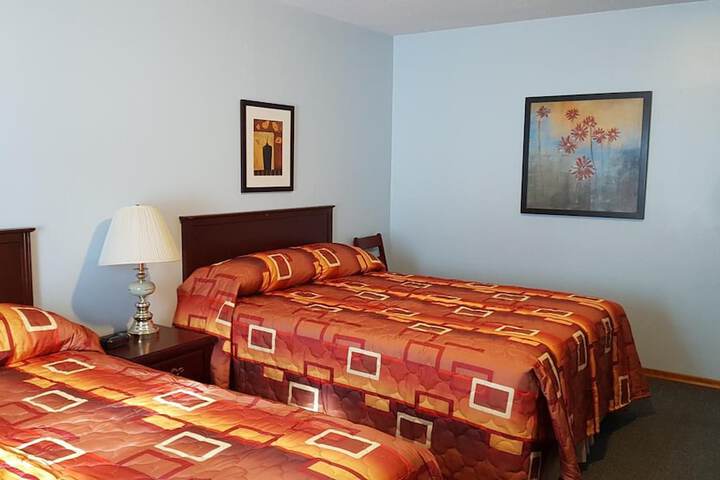 Room 17 of 33