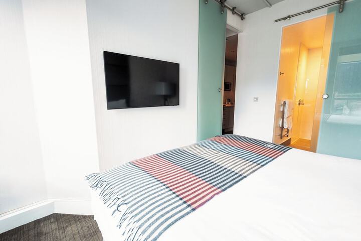 Room 15 of 56