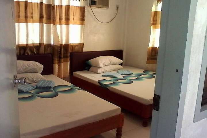 Room 11 of 26