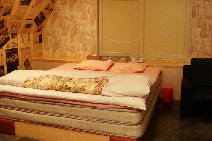 Room 19 of 31