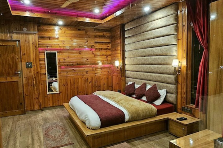 Room 19 of 27