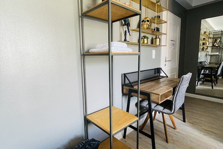 Room 33 of 63
