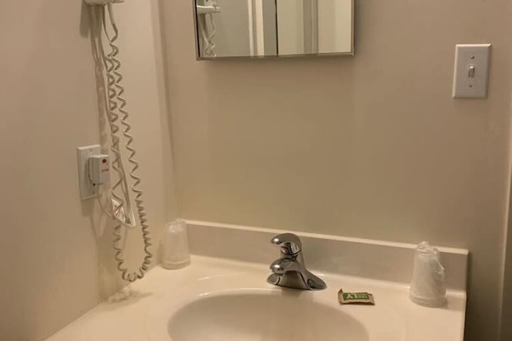 Room 7 of 20