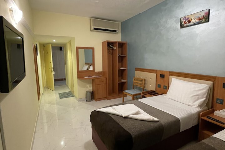 Room 57 of 103