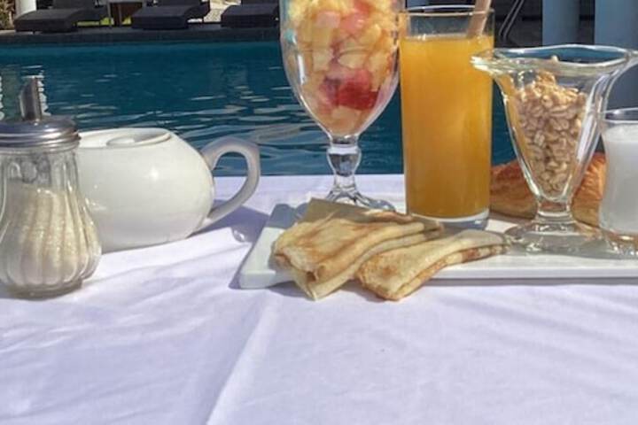 Breakfast/Coffee Service 33 of 44