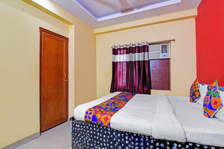 Room 10 of 21