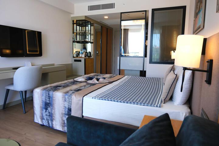 Room 73 of 125