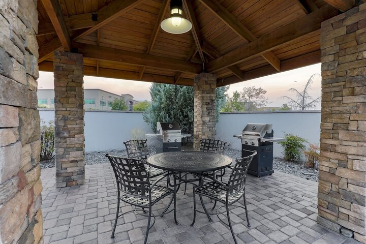 BBQ/picnic area