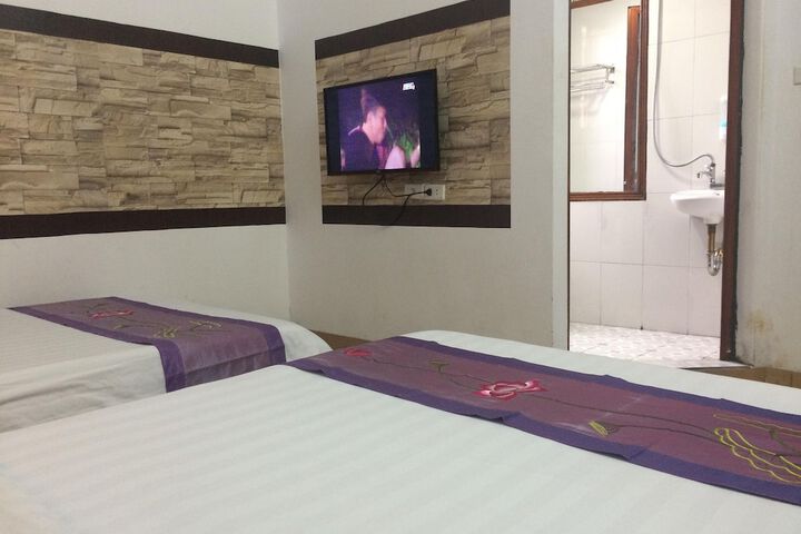 Room 22 of 40