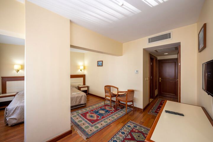 Room 20 of 41