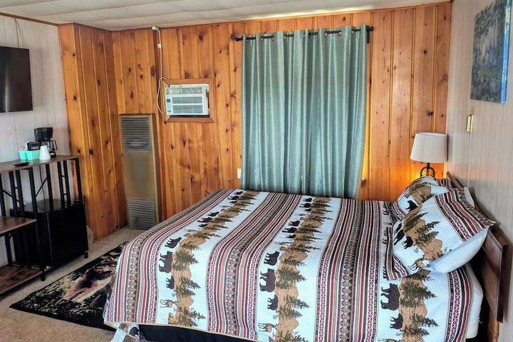 Room 7 of 17