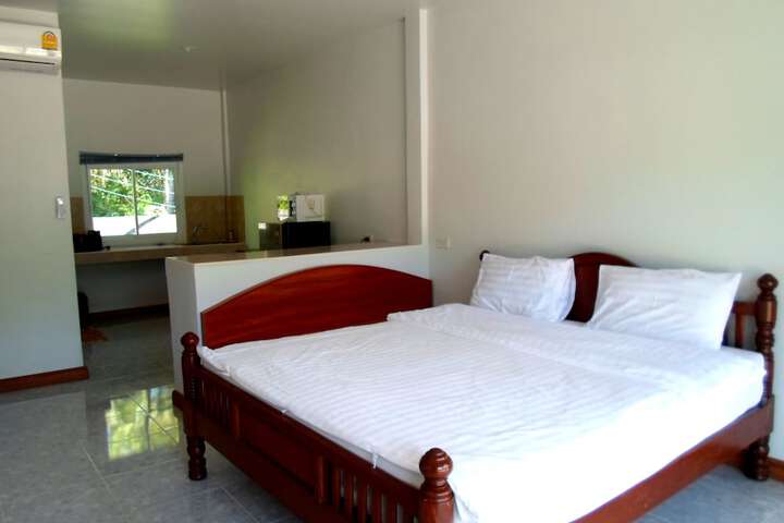 Room 4 of 31
