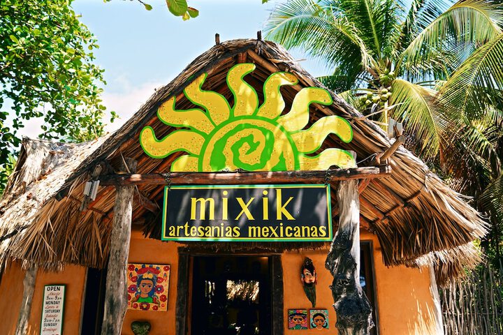 Gift Shop 108 of 133